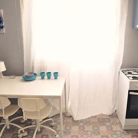 Apartment 6 Sense *
